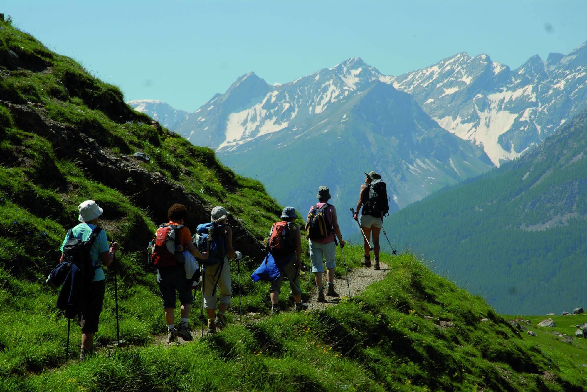 Club Vacances Bleues Les Alpes D'Azur 라살르레알프 외부 사진
